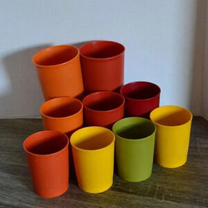 Vintage  Tupperware Cups